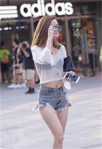 被命运之绳捆吧绑的女子