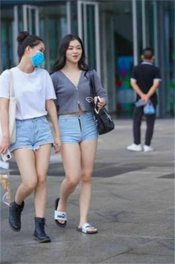 猫爪摁海棠by假恐龙