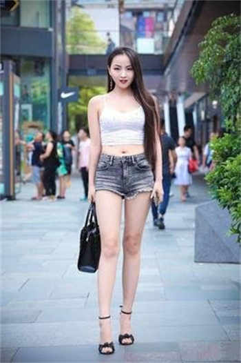 小兔蓝色洛丽塔