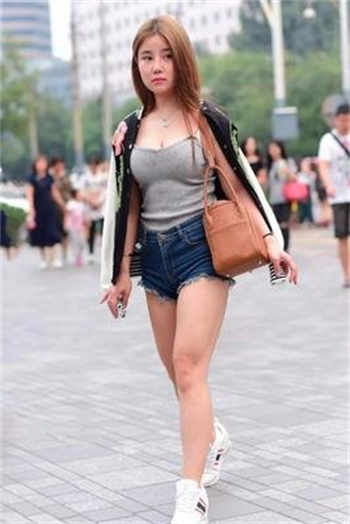 探花蓝衣服兰兰鹿鹿