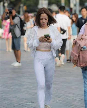 猫影视本地接口怎么设置