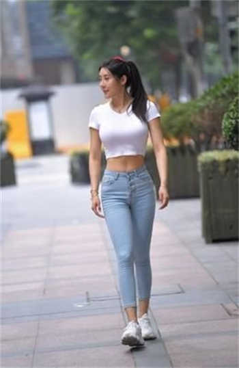 社交名媛靠什么挣钱