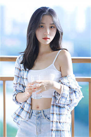深夜打扑克剧烈运动