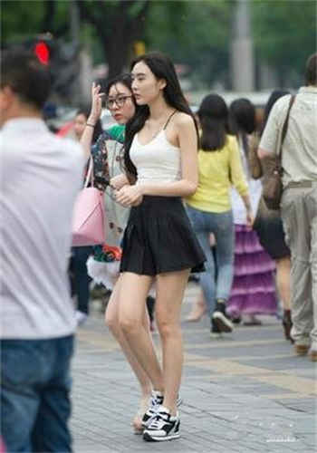 现役快手网红小妹百万粉丝