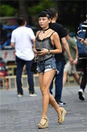 男主姓霍女主角简宁