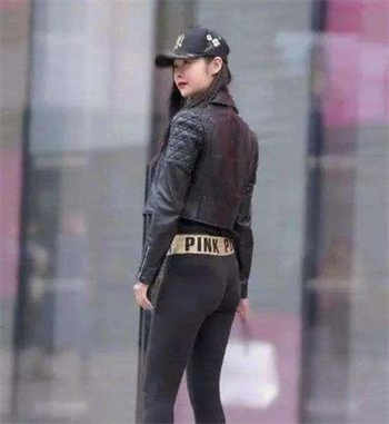 娇妻被深处射入精华