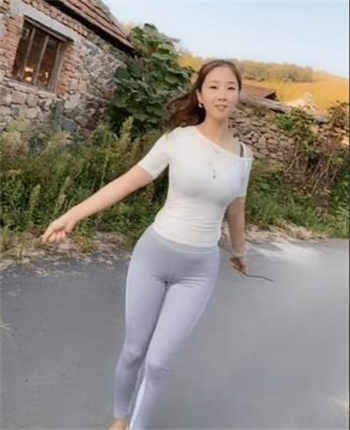 抖音里有一个女的特丑